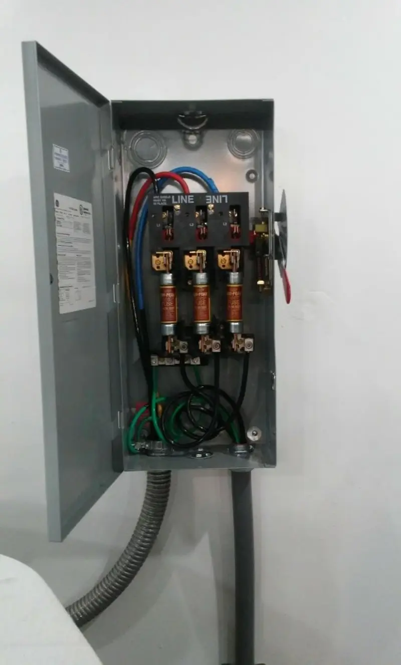 Three-phase disconnect switch installed for Electrical Wiring & Rewiring in Peoria
